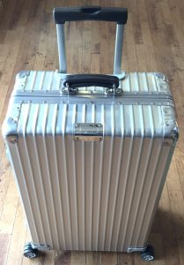 Rimowa スーツケース クラシックライト 60ｌ 中古品 買取させて頂きました リサイクルショップ ガレージ２ 松本市 金 切手 金券 パソコン買取